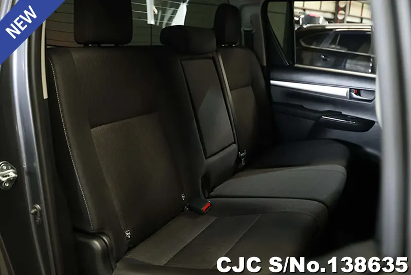 Toyota Hilux in White for Sale Image 11