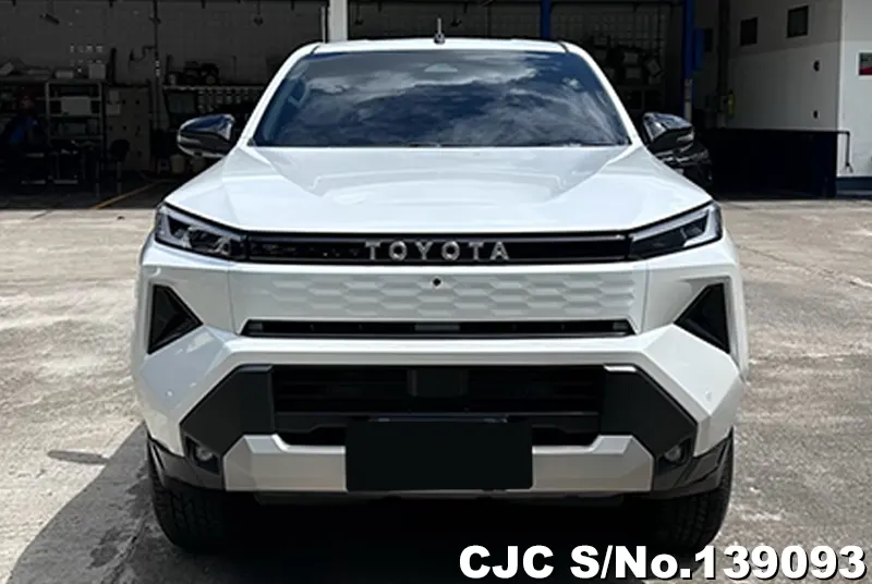 Toyota Hilux in White for Sale Image 4